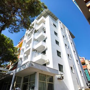 New Akileda Beach Hotel